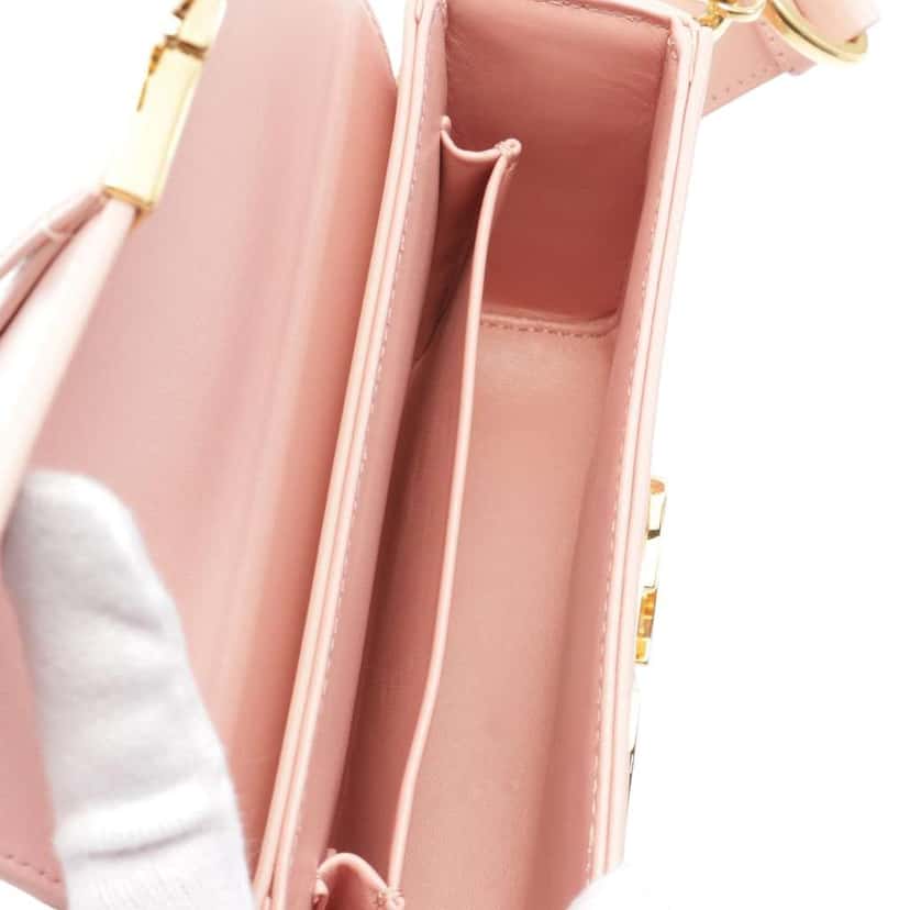 Dior Leather 30 Montaigne Box Bag Pink Leather Good condition - Model View
