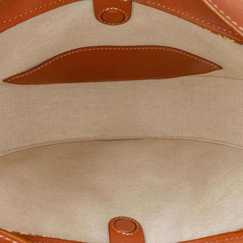 Loewe Anagram Canvas Luna Hobo Brown Canvas Good condition - Model View