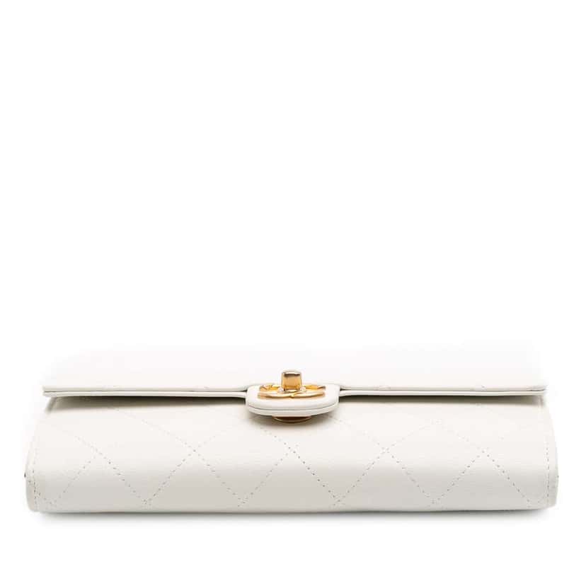 Chanel CC Quilted Goatskin Chic Pearls Wallet on Chain White Leather Good condition - Inside View