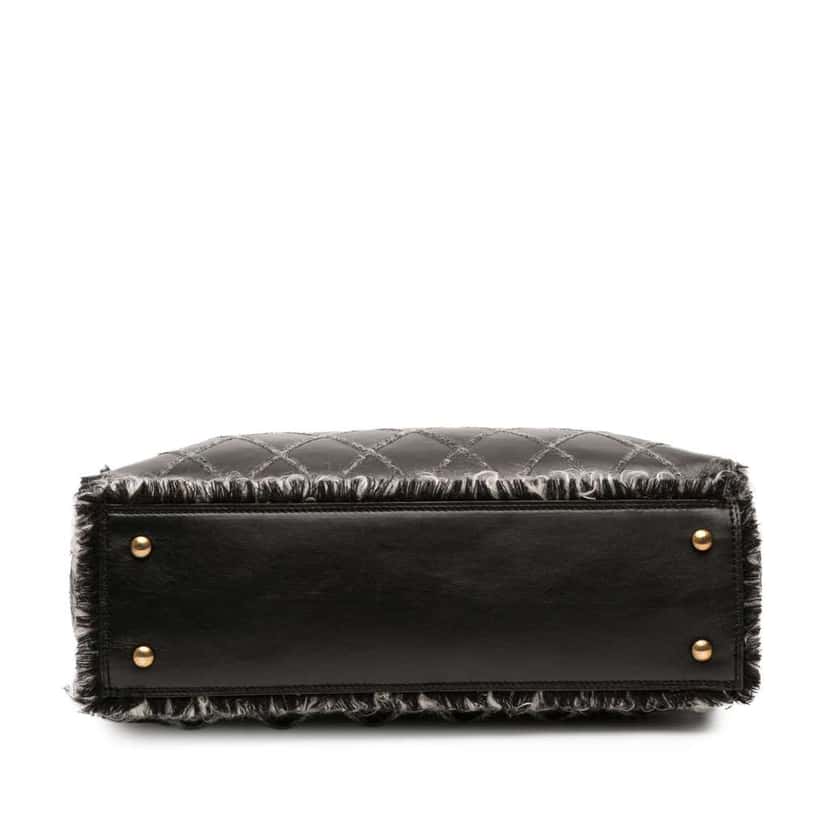 Chanel CC Quilted Calfskin Tweedy Shopping Tote Black Leather Good condition - Inside View