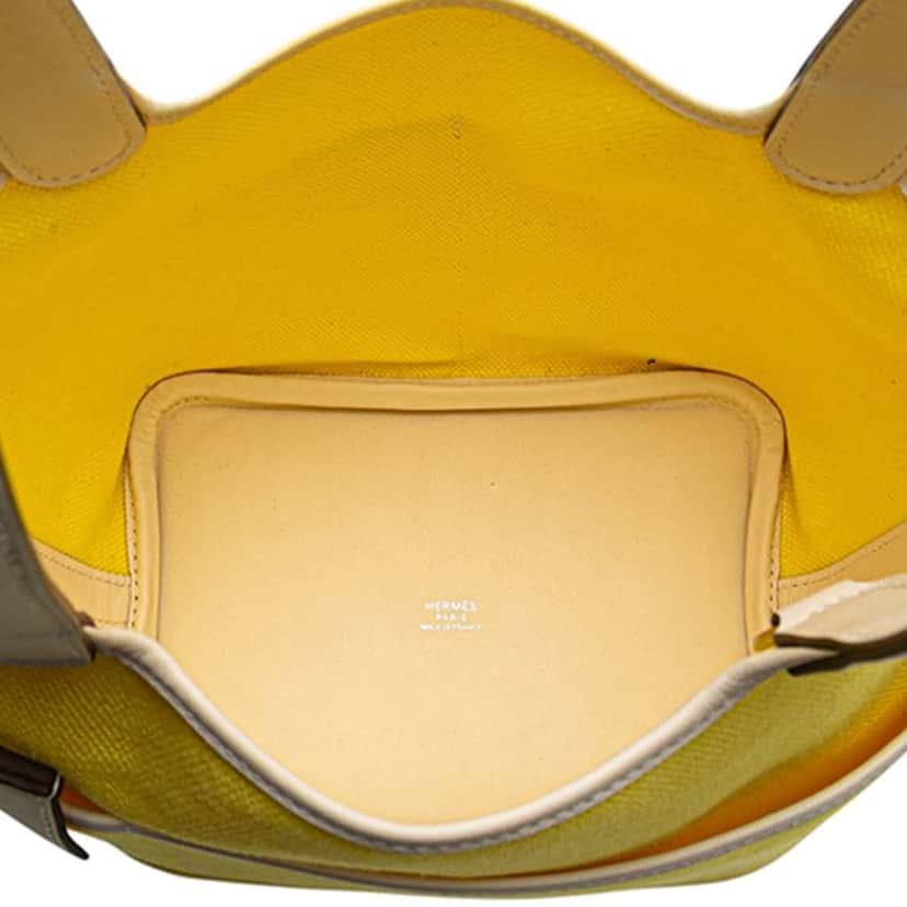 Hermès Toile Goeland and Swift Cargo Picotin Lock 18 Yellow Canvas Good condition - Model View