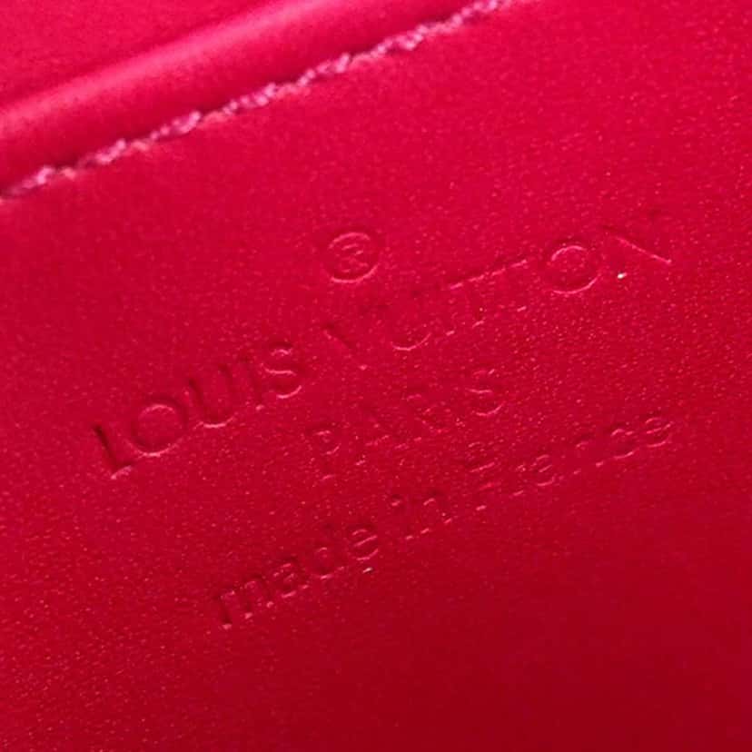 Louis Vuitton Monogram Vernis Ikat Zippy Coin Purse Pink Leather Good condition - Model View
