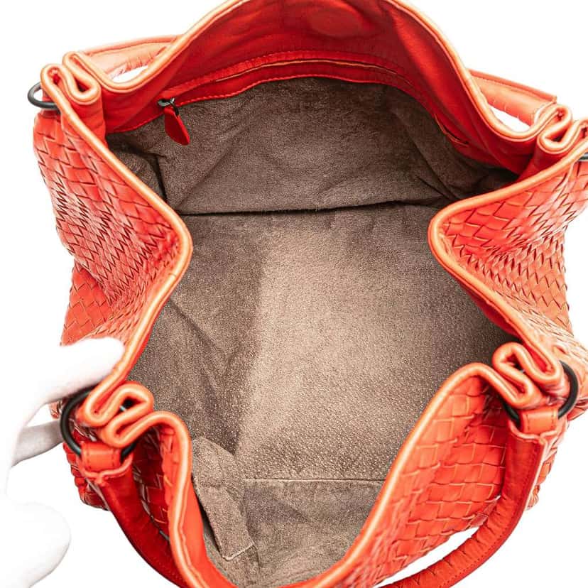 Bottega Veneta Nappa Intrecciato Parachute Tote Red Leather Good condition - Model View