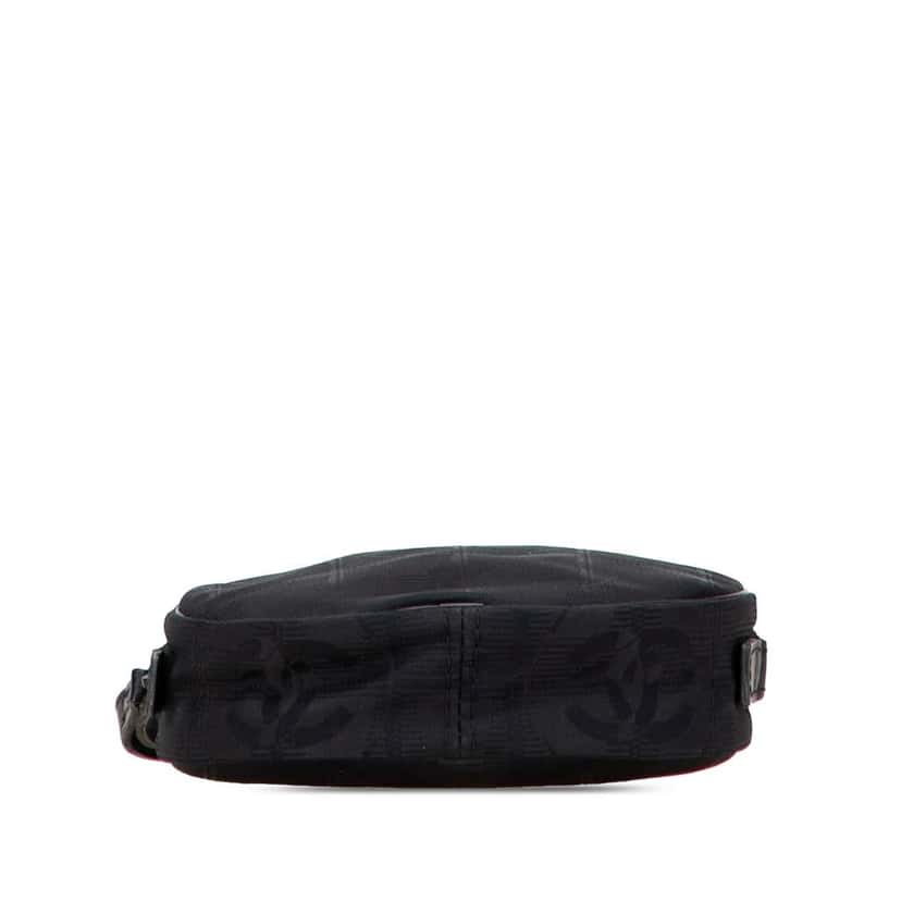 Chanel New Travel Line Nylon Round Pouch Black Very good condition - Inside View