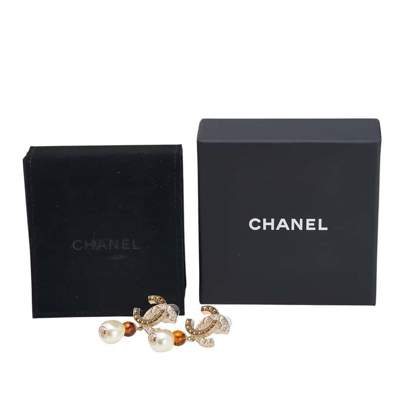 Chanel Gold Plated CC Rhinestones Pearl Drop Push Back Earrings Gold Metal Good condition - Model View