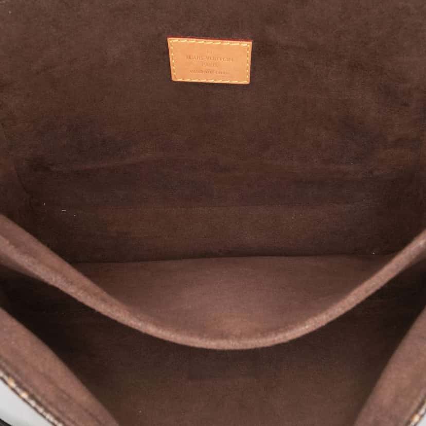 Louis Vuitton Monogram Pochette Metis Brown Good condition - Model View