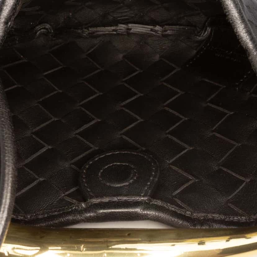 Bottega Veneta Baby Lambskin Intrecciato Sardine Black Leather Good condition - Model View
