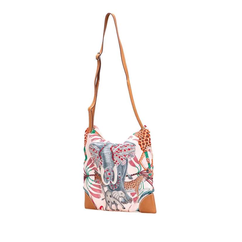 Hermès Silk La Marche Du Zambeze Silky City 33 Pink Silk Good condition - Back View