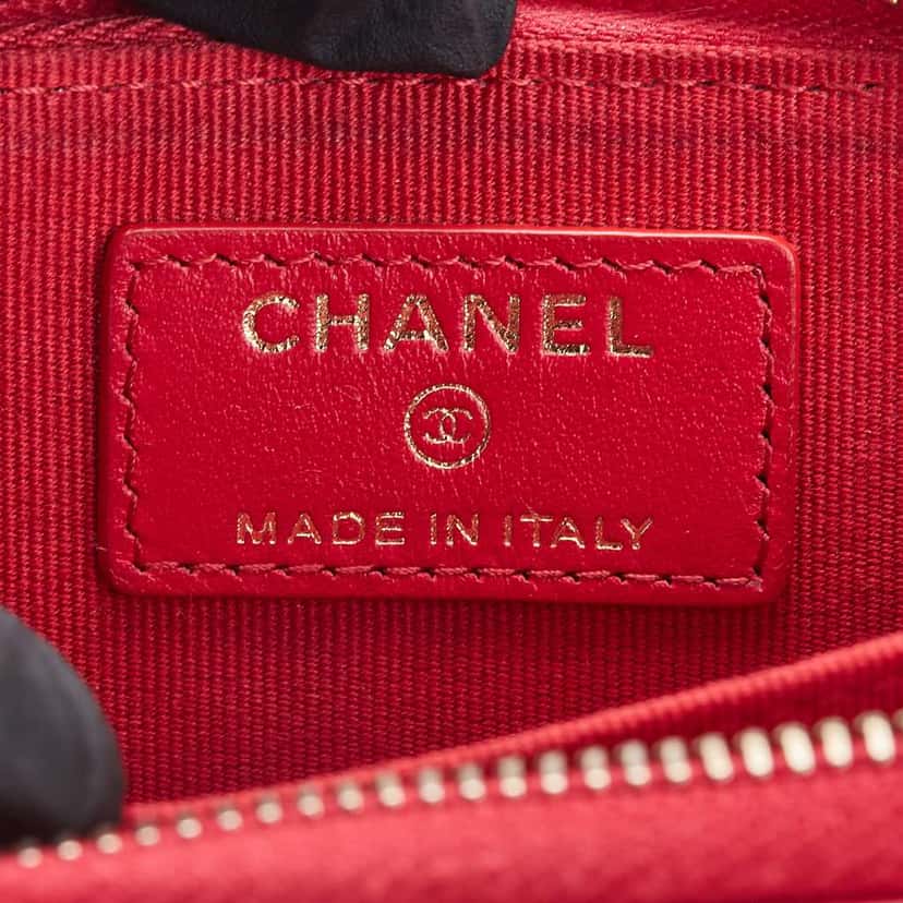 Chanel Quilted Lambskin Acrylic Coco Love Coin Pouch Red Leather Good condition - Box View