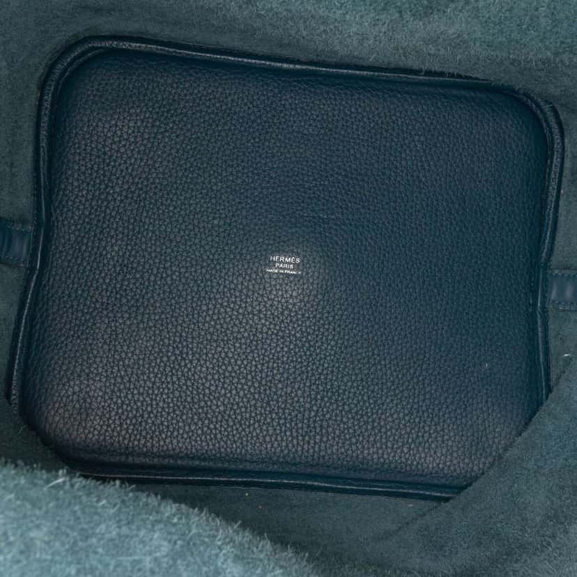 Hermès Clemence Picotin Lock 26 Blue Leather Good condition - Model View