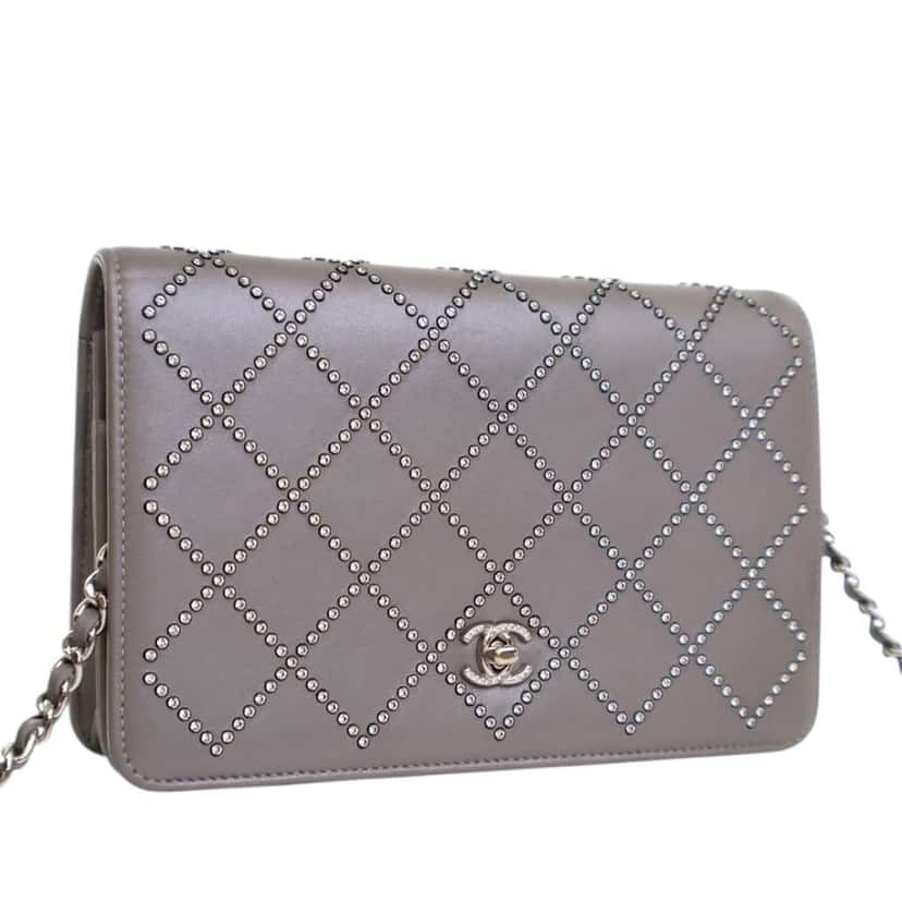 Chanel CC Studded Calfskin Crystal Wallet On Chain Grey Leather Good condition - Back View