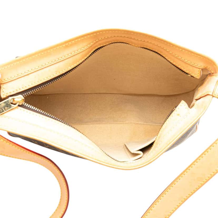 Louis Vuitton Monogram Hudson GM Brown Good condition - Model View