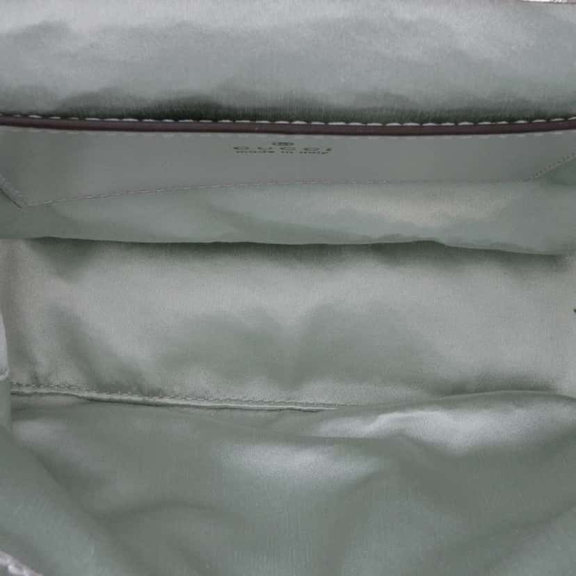 Gucci Mini GG Marmont Matelasse Iridescent Leather Flap Crossbody Green Leather Good condition - Model View