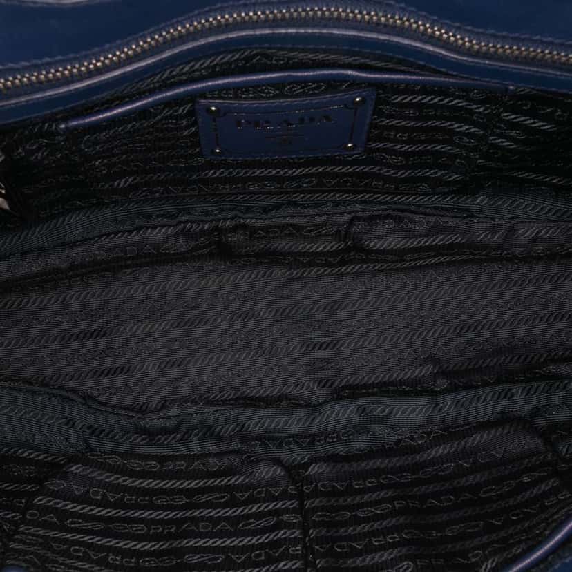 Prada Nappa Gaufre Shoulder Bag Blue Leather Good condition - Model View