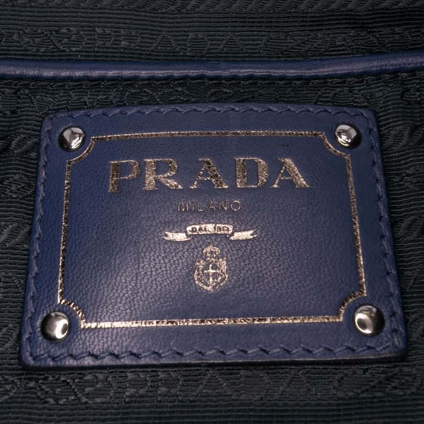 Prada Nappa Gaufre Shoulder Bag Blue Leather Good condition - Box View