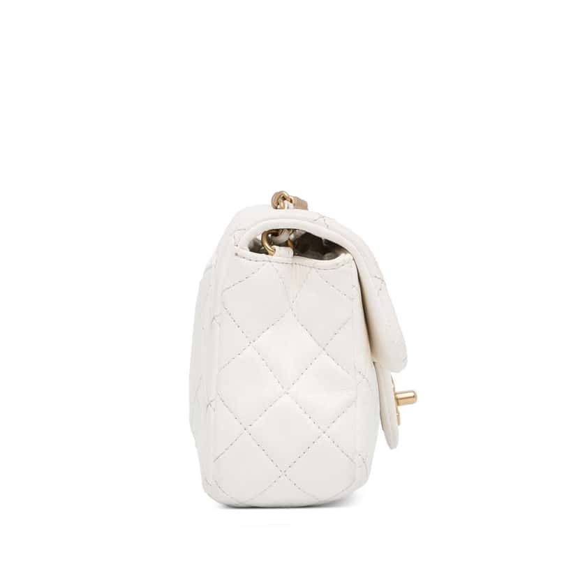 Chanel Mini Rectangular Lambskin Pearl Crush Flap White Leather Good condition - Model View