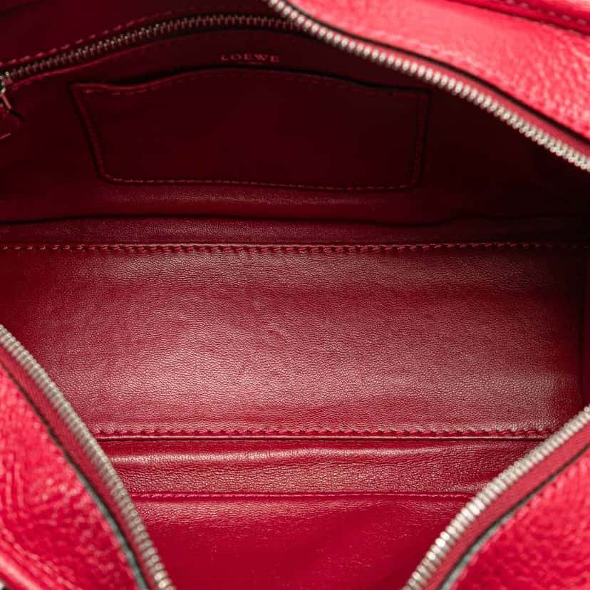 Loewe Leather Amazona 23 Pink Leather Good condition - Model View