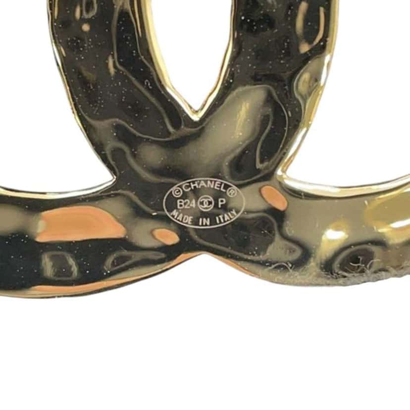Chanel CC Gold Plated Enamel Brooch Gold Metal Good condition - Model View