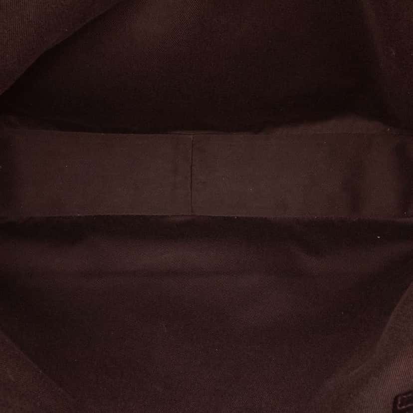 Gucci GG Denim Tote Brown Denim Good condition - Model View