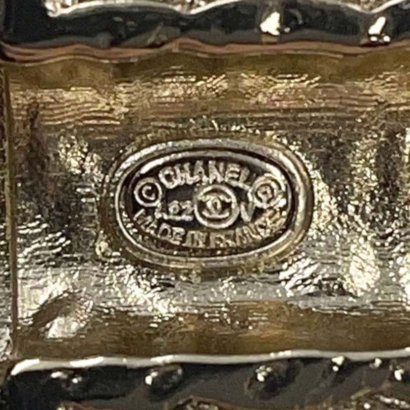 Chanel Gold Plated Resin Crystal Lipstick Brooch Gold Metal Good condition - Box View