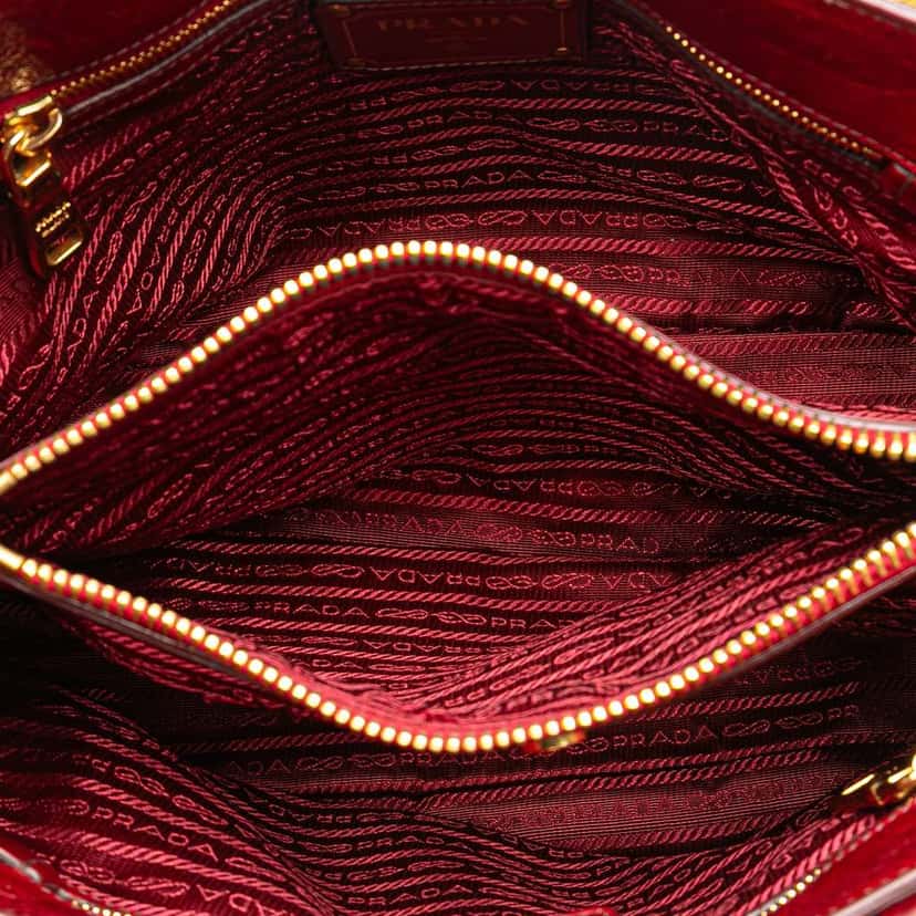 Prada Vitello Shine Satchel Red Leather Good condition - Model View