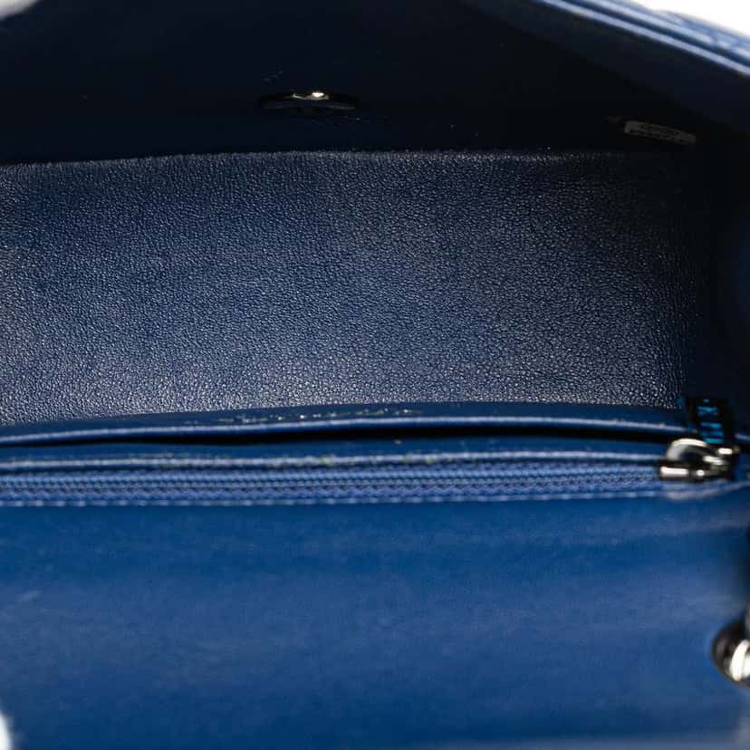 Chanel Mini Square Classic Lambskin Single Flap Blue Leather Good condition - Model View