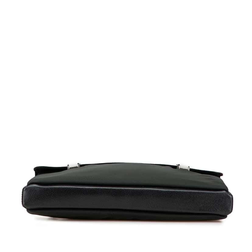 Louis Vuitton Taiga Saratov GM Black Leather Good condition - Inside View