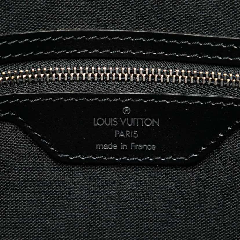 Louis Vuitton Taiga Saratov GM Black Leather Good condition - Box View