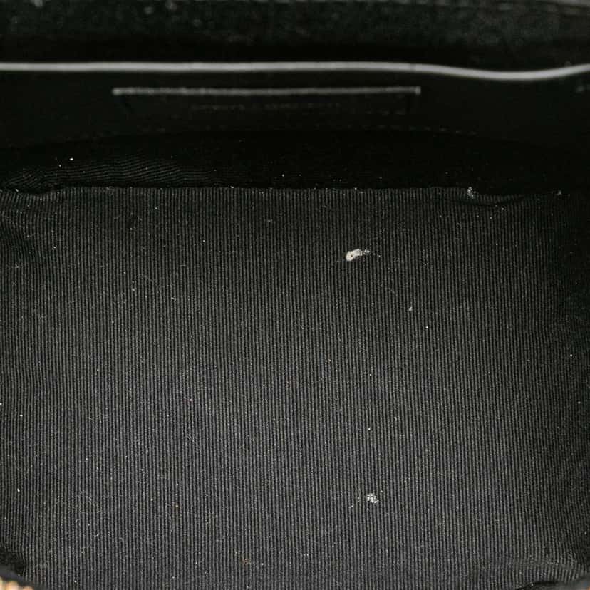 Saint Laurent Grain de Poudre Quilted 80's Vanity Bag White Leather Good condition - Model View