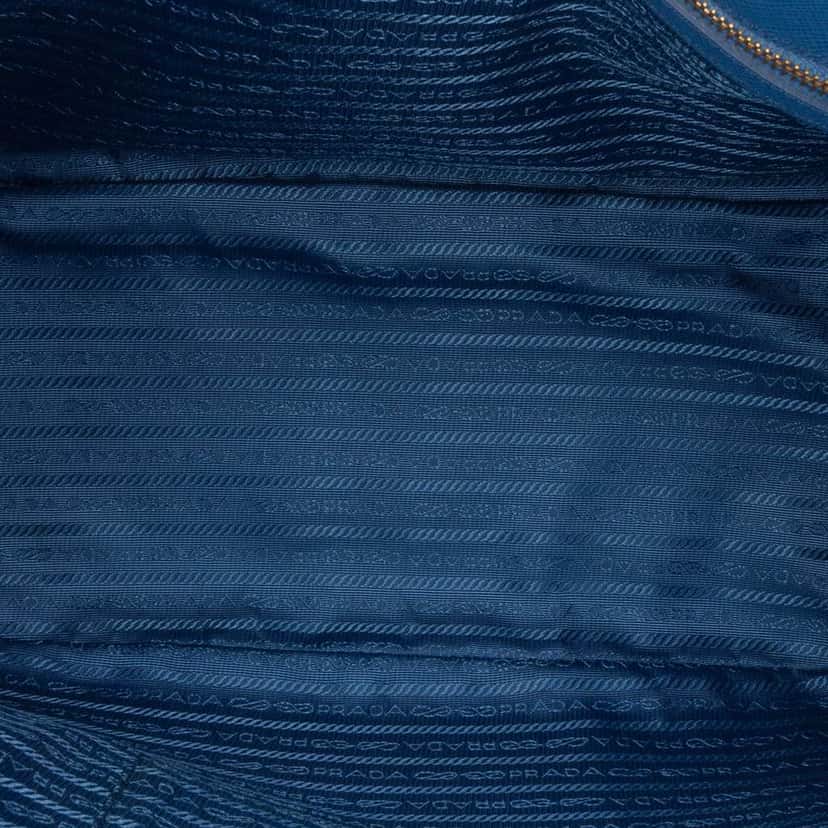 Prada Medium Saffiano Lux Galleria Satchel Blue Leather Good condition - Model View