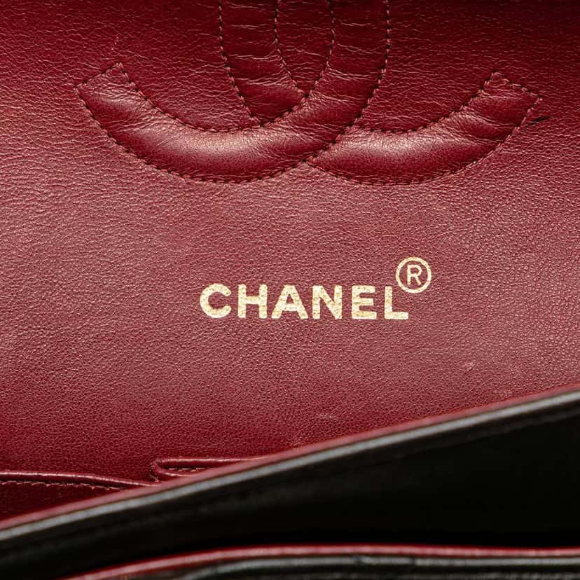 Chanel Medium Classic Lambskin Double Flap Black Leather Good condition - Box View