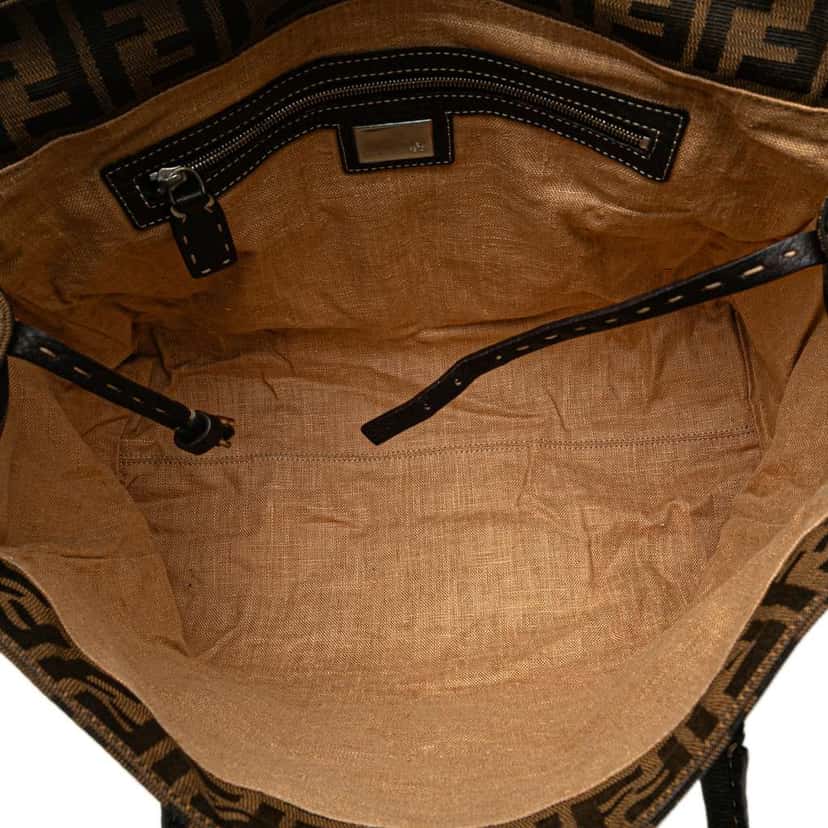 Fendi Large Zucca Canvas Selleria Linda Handbag Brown Canvas Fair condition - Model View