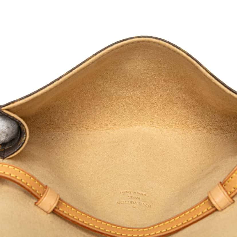 Louis Vuitton Monogram Pochette Twin PM Brown Canvas Good condition - Model View