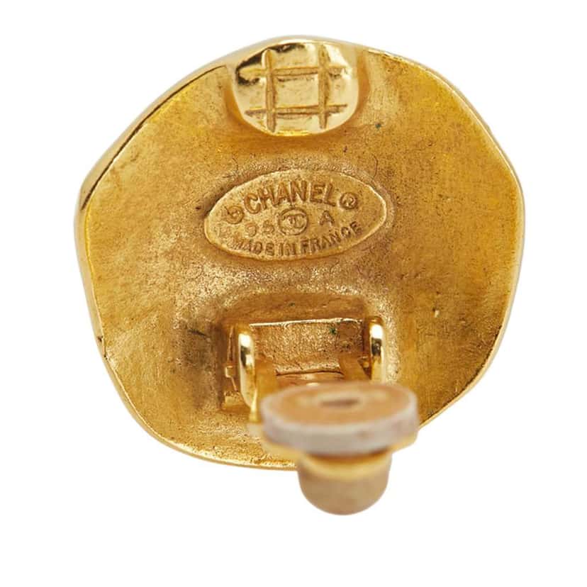 Chanel Gold Plated CC Round Clip-on Earrings Gold Metal Good condition - Inside View