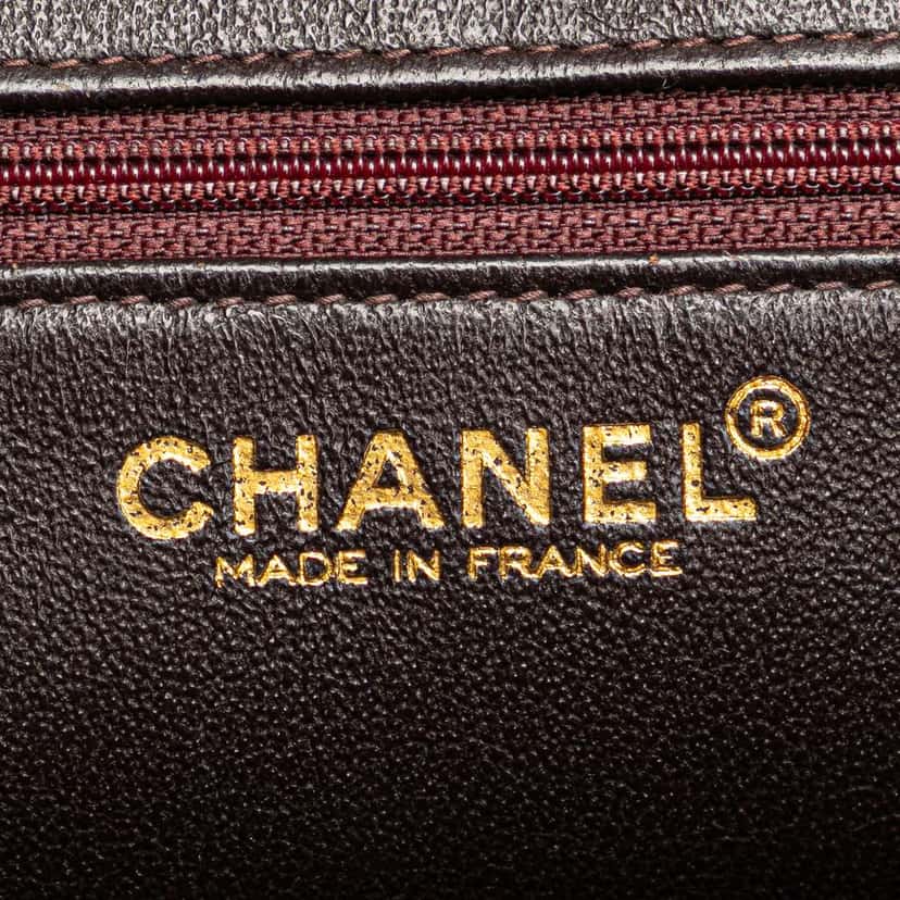 Chanel Caviar Medallion Tote Red Leather Good condition - Box View
