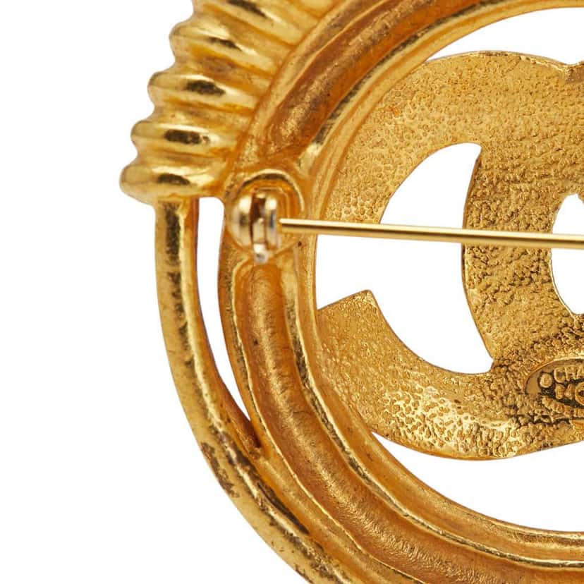 Chanel Gold Plated CC Brooch Gold Metal Good condition - Inside View