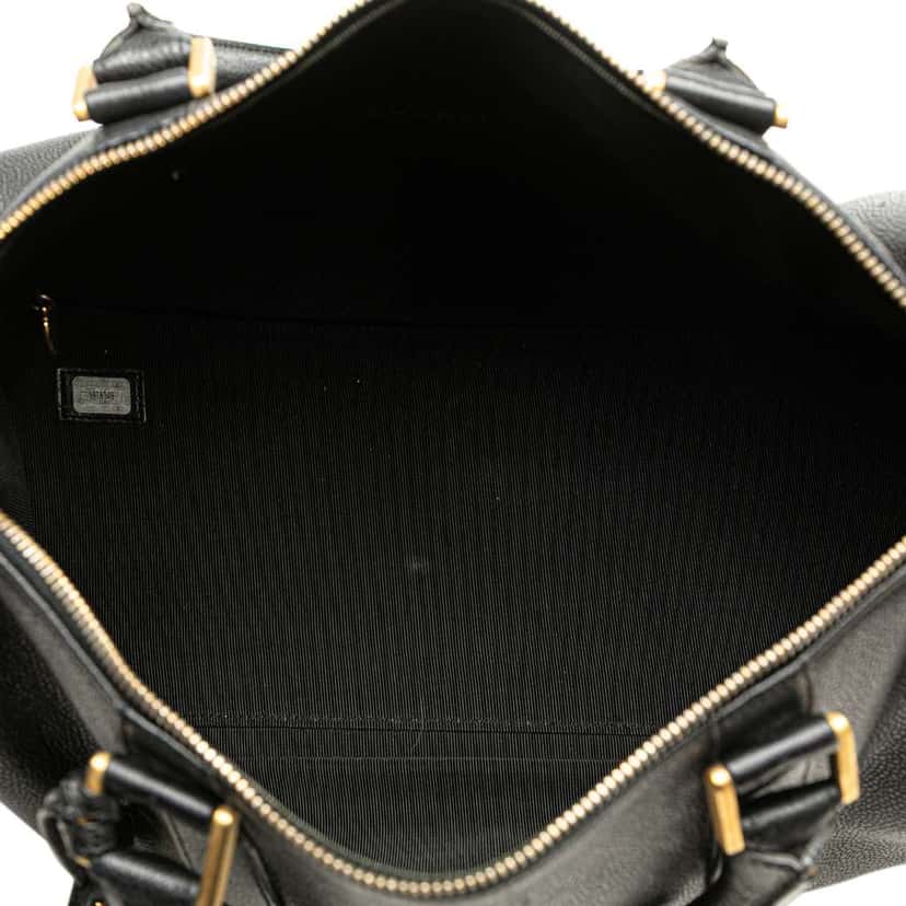 Chanel CC Caviar Boston Bag Black Leather Good condition - Model View