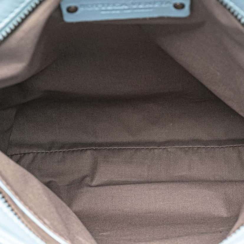 Bottega Veneta Nappa Intrecciato Crossbody Blue Leather Good condition - Model View