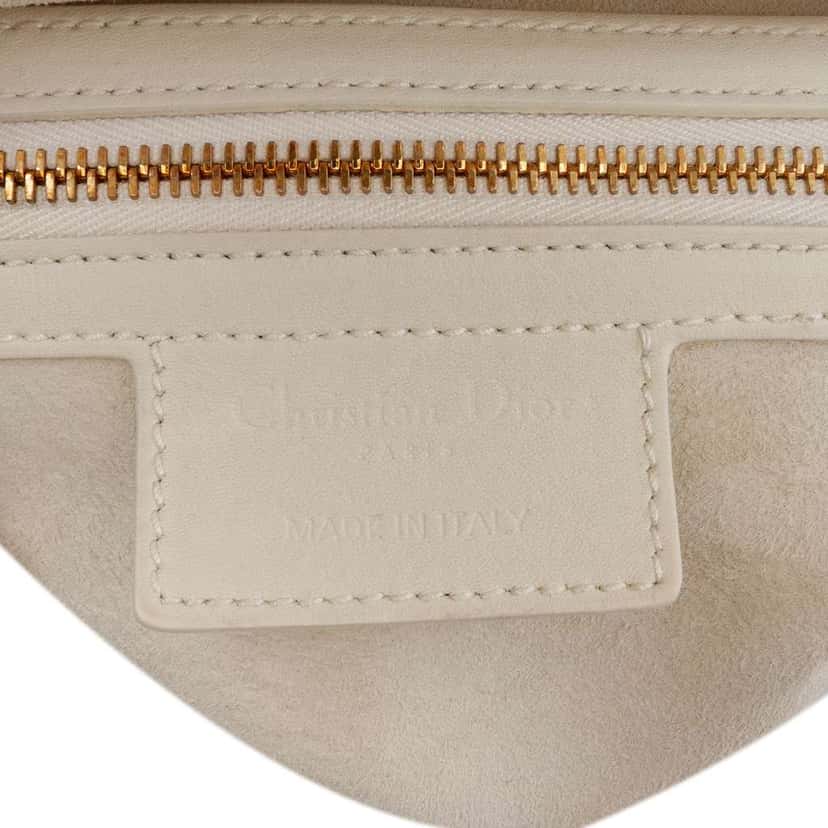 Dior Ultra Matte Calfskin Saddle Bag White Leather Good condition - Box View