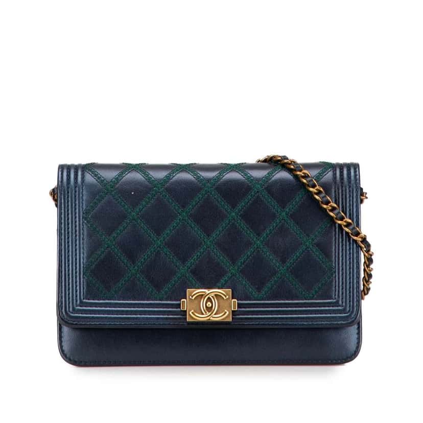 Chanel Calfskin Double Stitch Boy Wallet On Chain Blue Leather Good condition - Front View