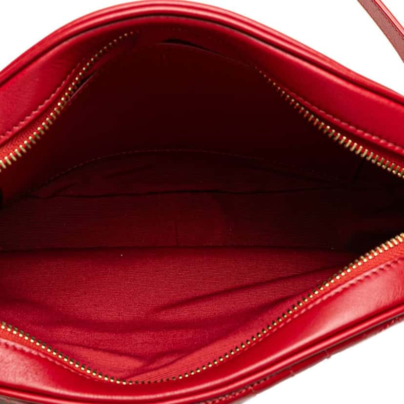 Celine Medium Quilted Calfskin C Charm Camera Bag Red Leather Good condition - Model View