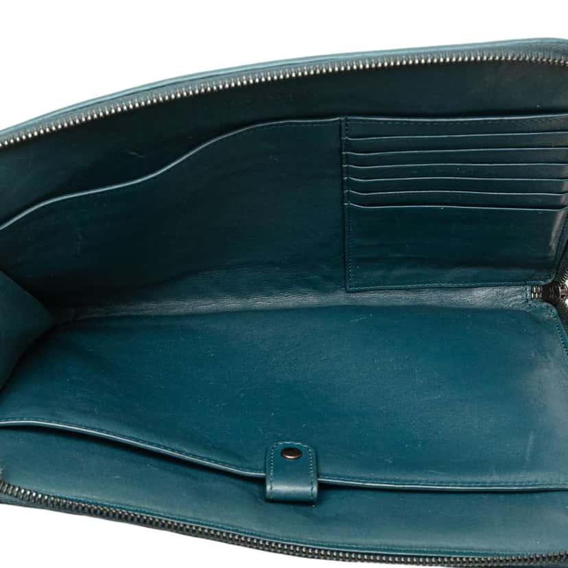 Bottega Veneta Nappa Intrecciato Clutch Blue Leather Good condition - Model View