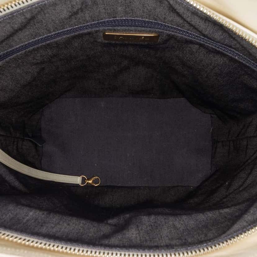 Chanel Crumpled Calfskin En Vogue Rope Satchel White Leather Good condition - Model View