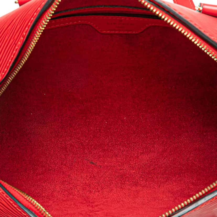 Louis Vuitton Epi Soufflot Red Leather Good condition - Model View