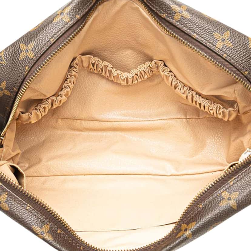 Louis Vuitton Monogram Trousse Toilette 28 Brown Fair condition - Model View