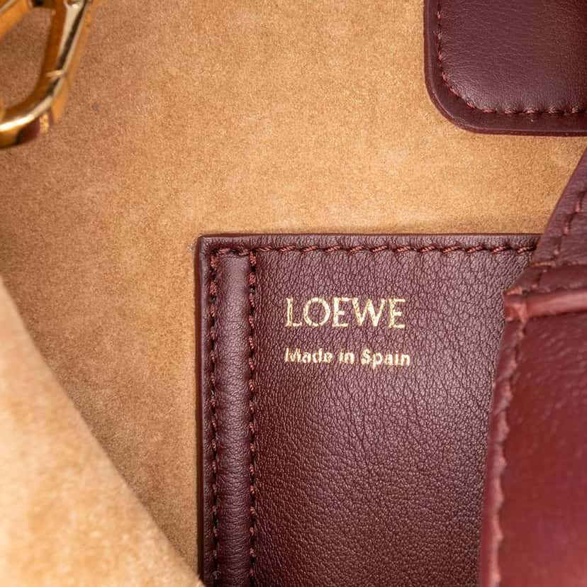 Loewe Mini Calfskin Pebble Bucket Bag Red Leather Good condition - Box View