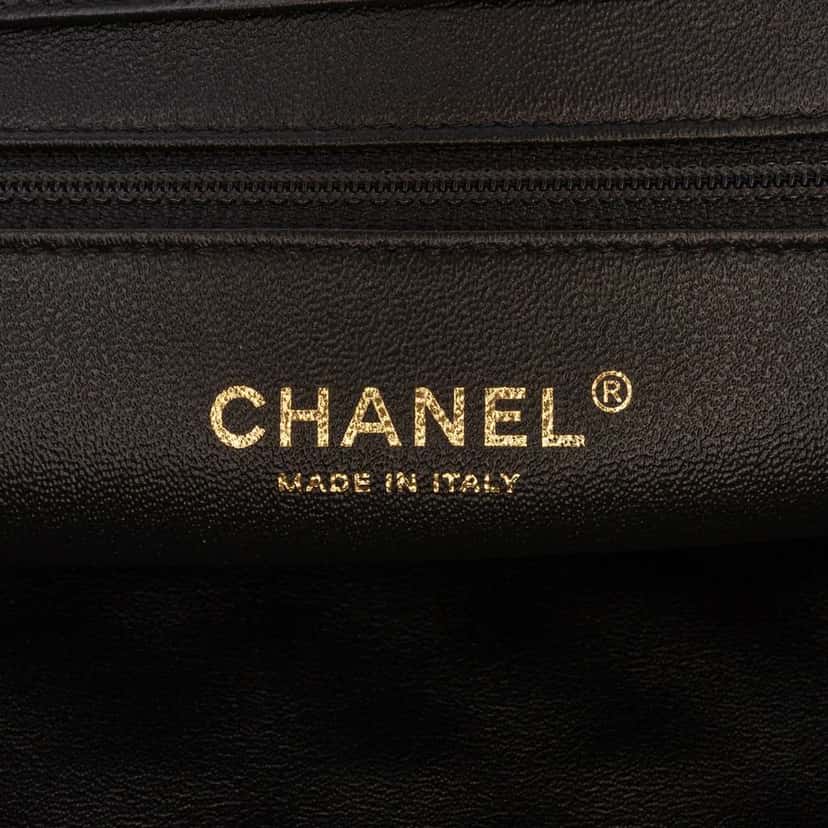 Chanel CC Quilted Lambskin Frame Clutch Black Leather Good condition - Box View
