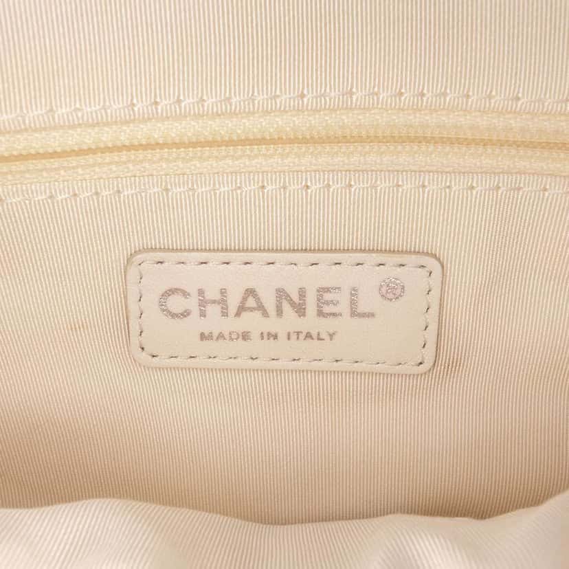 Chanel Neoprene Fancy Crochet Flap White Polyester Very good condition - Box View