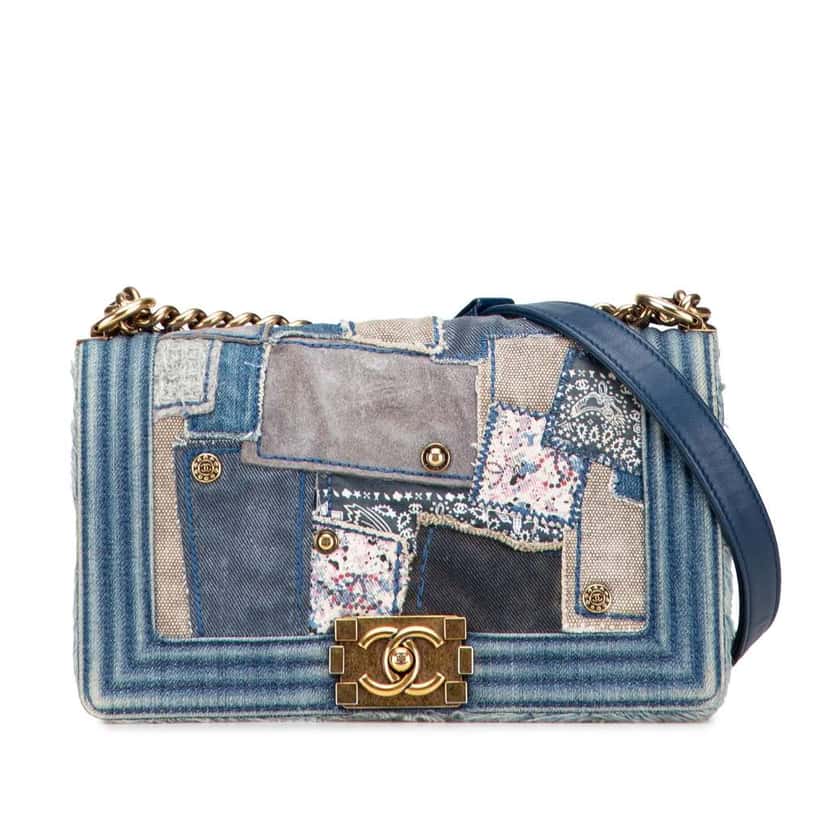 Chanel Old Medium Denim Patchwork Boy Bag Blue Denim Good condition - Front View
