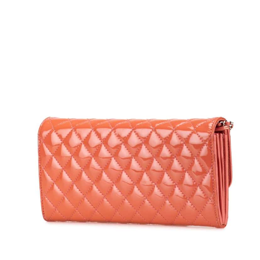 Chanel Quilted Patent Brilliant East West Wallet On Chain Red Leather Good condition - Back View
